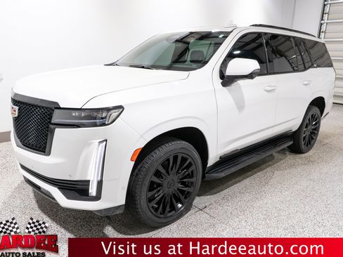 Used 2023 Cadillac Escalade Sport AWD/4WD image 2