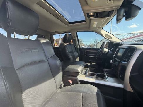 Used 2015 RAM 1500 Laramie w/ Convenience Group image 24