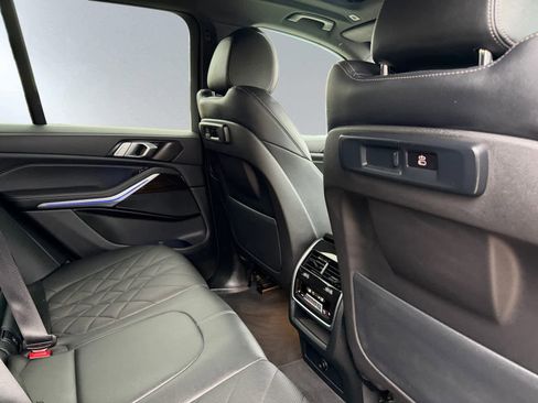 Used 2023 BMW X5 xDrive40i w/ Climate Comfort Package image 16