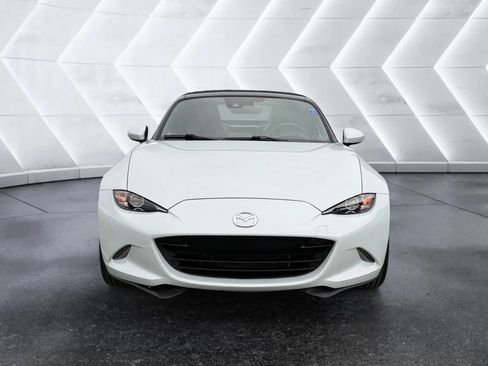 Used 2019 MAZDA MX-5 Miata Grand Touring RWD image 8