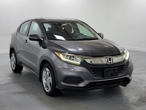 Used 2022 Honda HR-V LX image 2