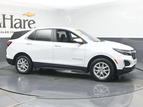 Used 2024 Chevrolet Equinox LT AWD/4WD image 1