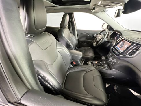 Used 2022 Jeep Cherokee Limited image 27