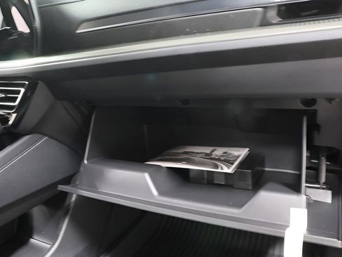 New 2026 Chevrolet Traverse LT w/ LPO, Floor Liner Package image 32