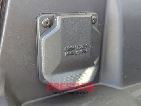 Used 2024 Chevrolet Silverado EV W/T AWD/4WD image 33