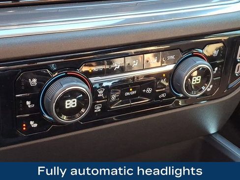 Used 2025 Chevrolet Silverado 1500 High Country w/ Technology Package image 21