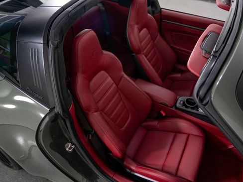 Used 2022 Porsche 911 Targa 4 GTS w/ Premium Package AWD/4WD image 30