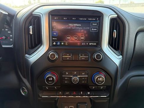 Used 2021 Chevrolet Silverado 1500 LT RWD image 10