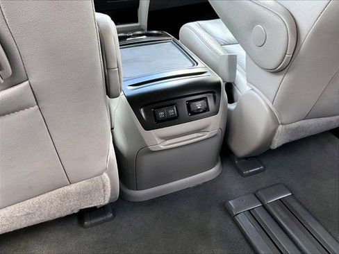 Used 2020 Toyota Sienna XLE FWD image 22