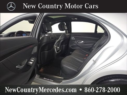 Used 2018 Mercedes-Benz S 560 4MATIC Sedan image 17