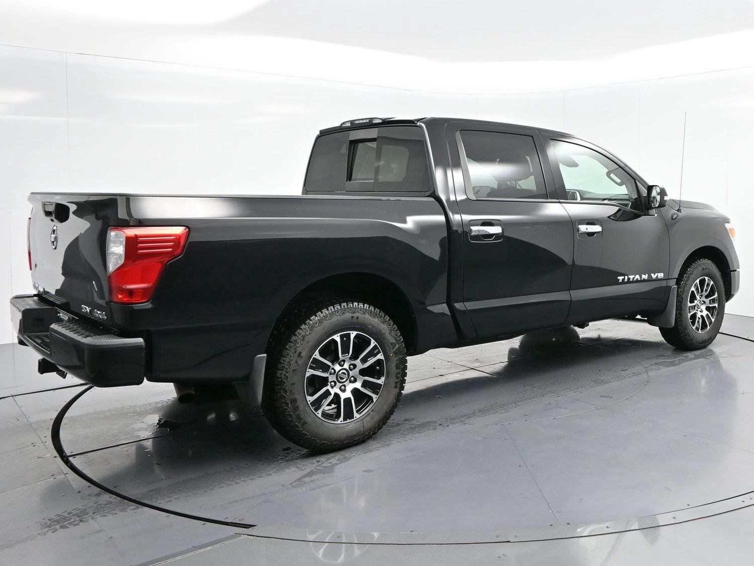 Used 2020 Nissan Titan SV w/ SV Convenience Package AWD/4WD image 7