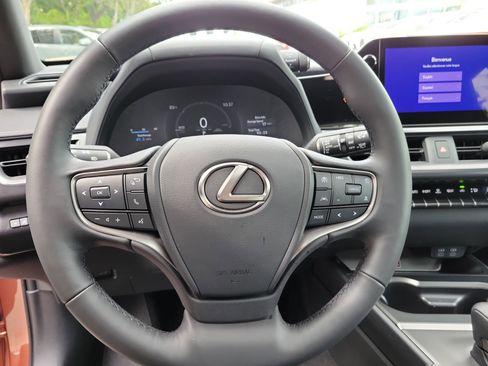 Used 2025 Lexus UX 300h FWD image 27