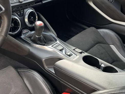 Used 2018 Chevrolet Camaro SS image 14
