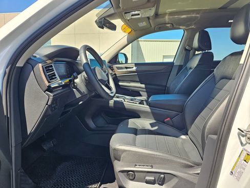 Certified 2024 Volkswagen Atlas SEL AWD/4WD image 10