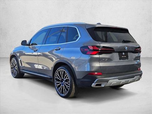 Used 2026 BMW X5 xDrive40i w/ Premium Package AWD/4WD image 9