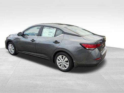 New 2025 Nissan Sentra S image 4