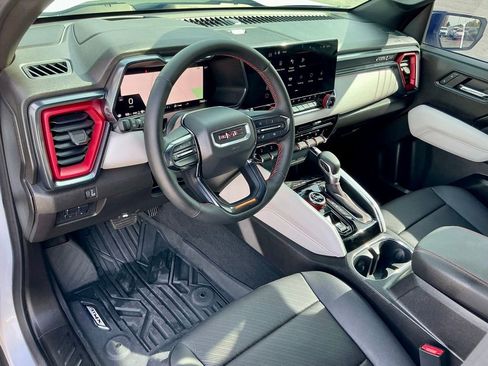 Used 2024 GMC Canyon AT4X image 38