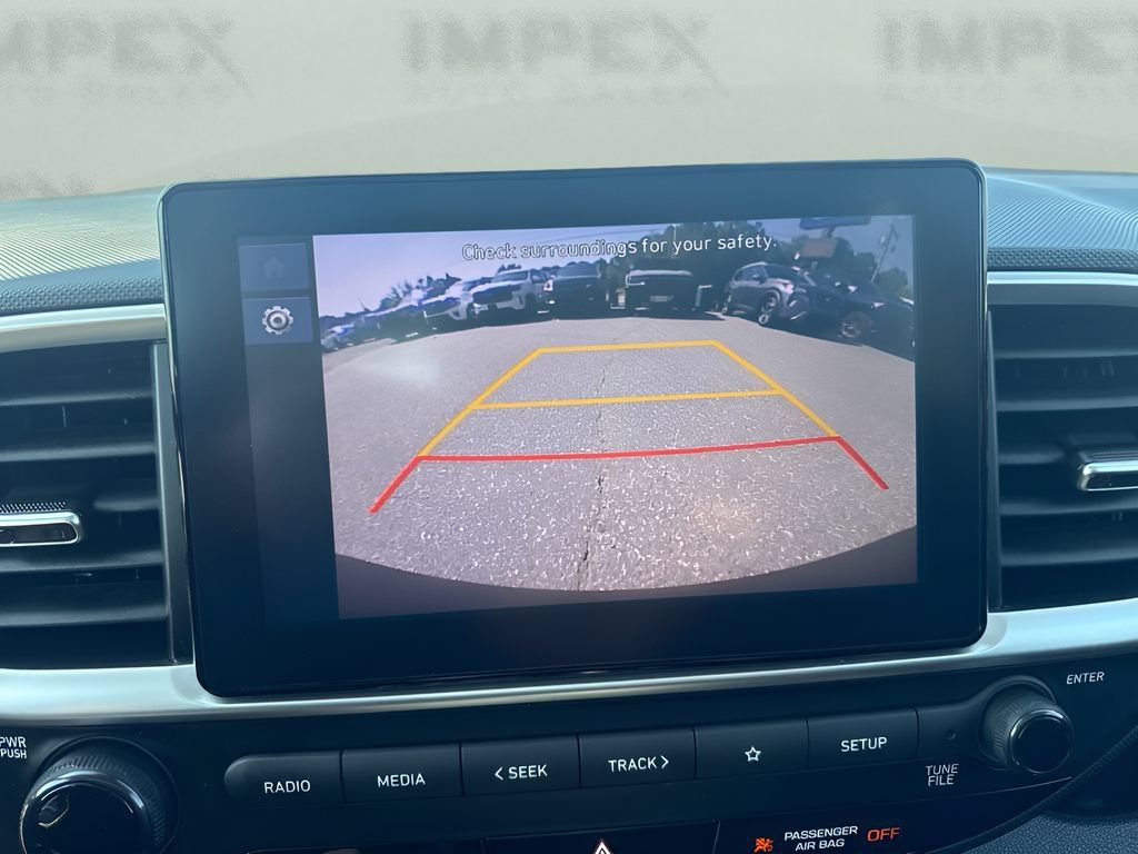Used 2024 Hyundai Venue SEL FWD image 17