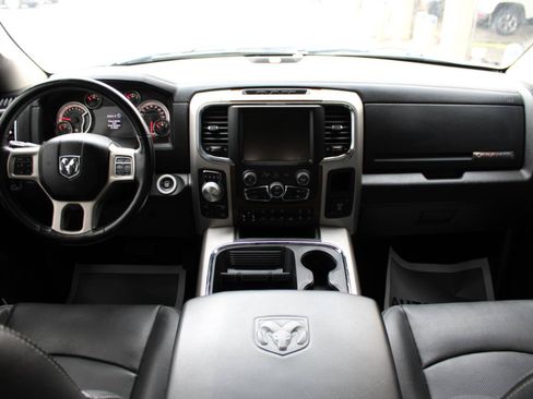 Used 2017 RAM 1500 Laramie w/ Convenience Group AWD/4WD image 48