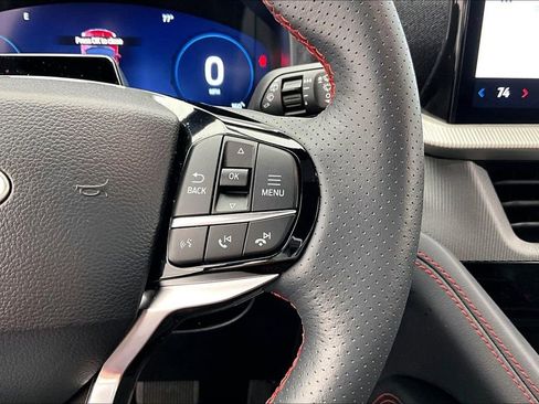 Certified 2025 Ford Explorer ST-Line w/ ST-Line Street Pack image 19