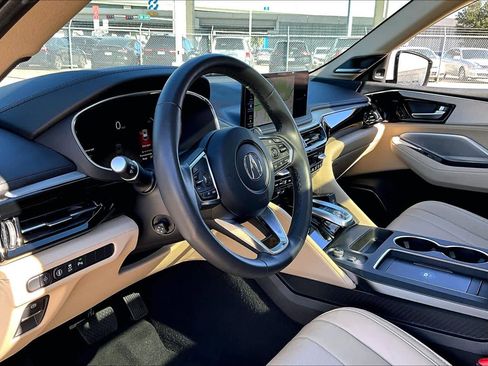 Used 2025 Acura MDX FWD w/ Technology Package image 15