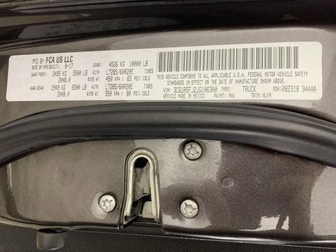 Used 2018 RAM 2500 Laramie w/ Sport Appearance Group image 37