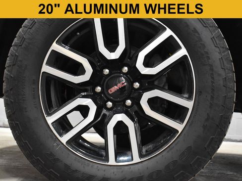 Used 2022 GMC Sierra 1500 AT4 w/ AT4 Preferred Package image 4
