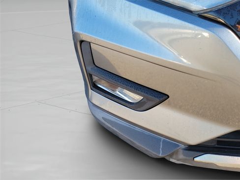 Used 2019 Nissan Rogue SL image 11