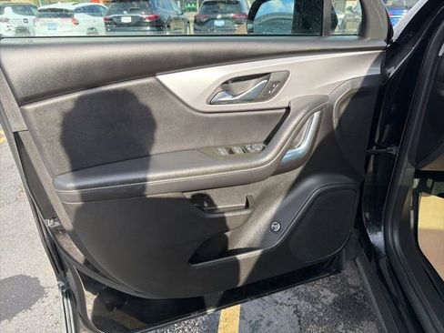 Used 2023 Chevrolet Blazer LT w/ Midnight/Sport Edition image 11