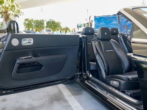 Used 2016 Rolls-Royce Dawn image 71