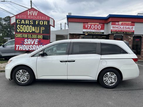 Used 2014 Honda Odyssey LX image 8