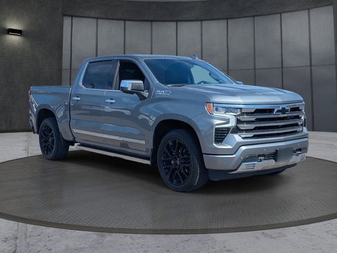 Used 2023 Chevrolet Silverado 1500 High Country w/ Technology Package image 8