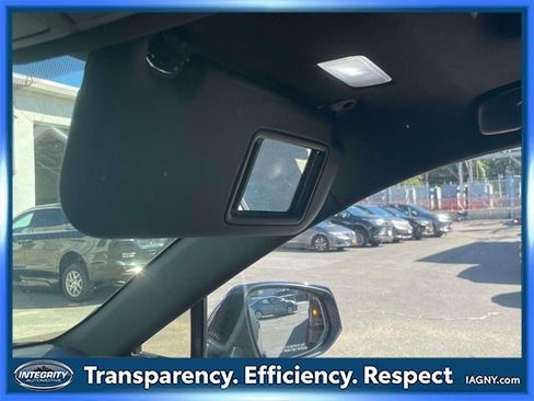 Used 2021 Toyota RAV4 SE image 33