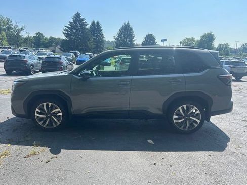 Used 2025 Subaru Forester Touring AWD/4WD image 8