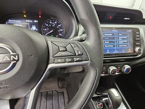 Used 2023 Nissan Kicks SV FWD image 22