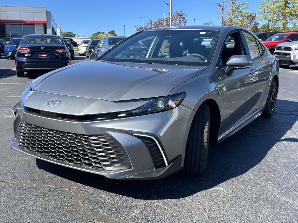 New 2026 Toyota Camry SE FWD image 7