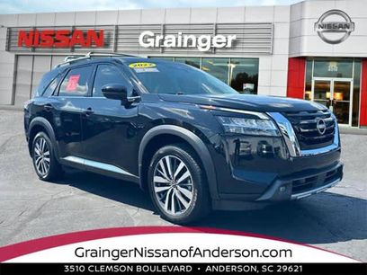 Certified 2022 Nissan Pathfinder Platinum w/ Cargo Package