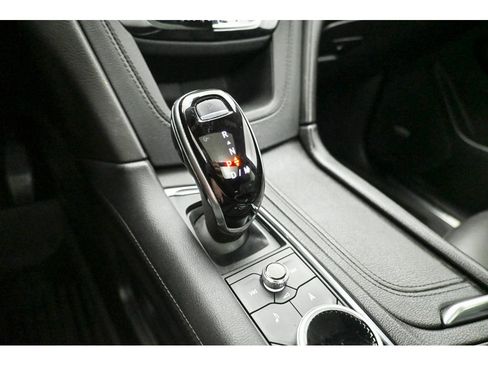 Used 2022 Cadillac XT5 Premium Luxury image 14