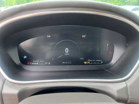Used 2019 Lincoln Nautilus Select AWD/4WD image 12