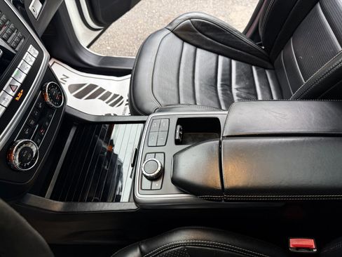 Used 2016 Mercedes-Benz GL 63 AMG 4MATIC image 11