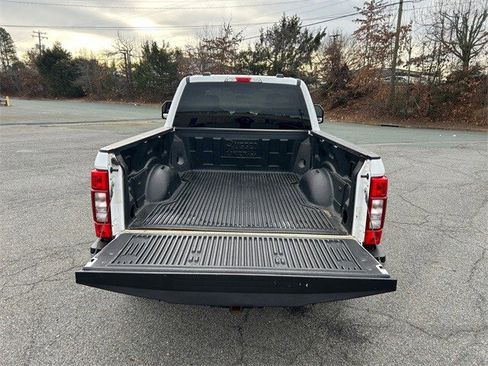 Used 2022 Ford F250 XLT image 16