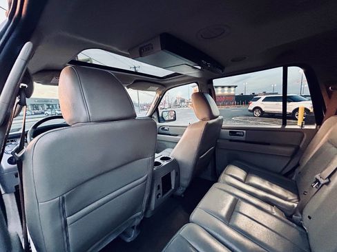 Used 2009 Ford Expedition Limited image 26