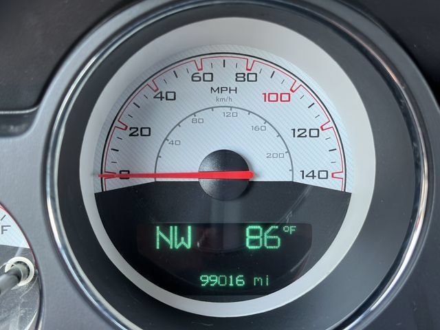 Used 2014 Dodge Challenger SXT RWD image 22