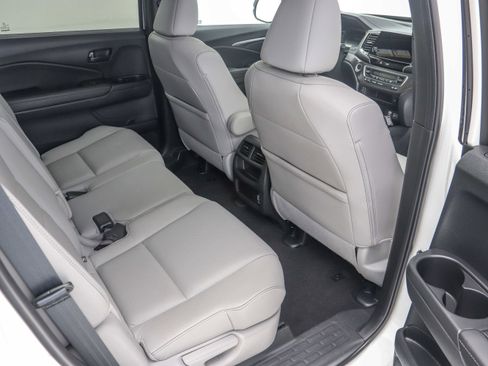 Used 2023 Honda Passport EX-L image 15