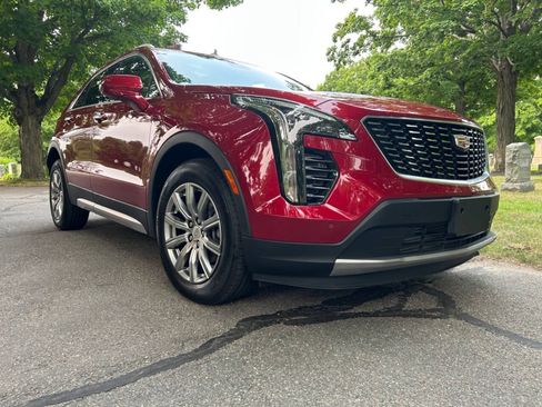 Used 2019 Cadillac XT4 Premium Luxury AWD/4WD image 22