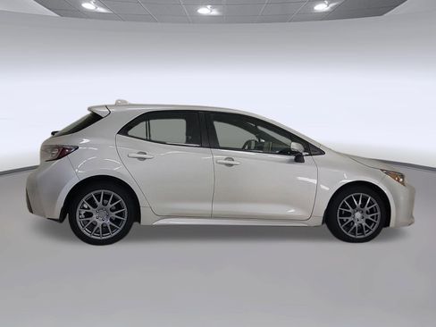 Used 2019 Toyota Corolla XSE FWD image 6