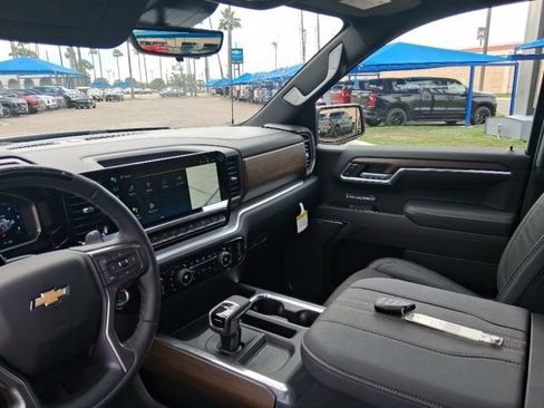 New 2026 Chevrolet Silverado 1500 High Country AWD/4WD image 10
