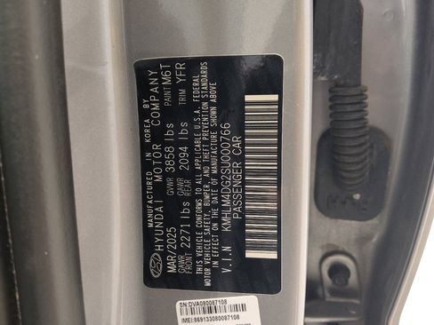Used 2025 Hyundai Elantra Sport FWD image 33