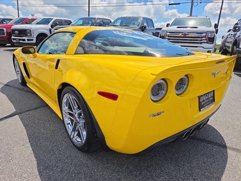 Used 2009 Chevrolet Corvette Z06 w/ Preferred Equipment Group RWD image 4