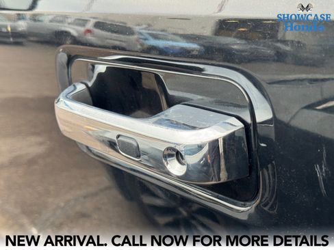 Used 2015 Ford F150 Platinum w/ Equipment Group 701A Luxury image 10